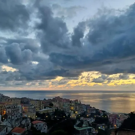 Nocleg ze śniadaniem Charming House Salerno