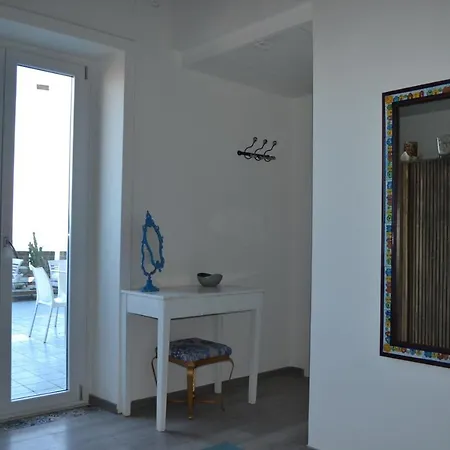 Charming House 4* Salerno