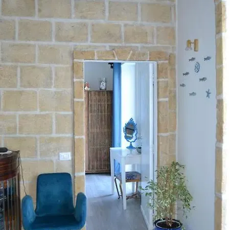 Charming House 4* Salerno