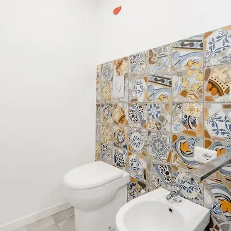 Charming House 4* Salerno
