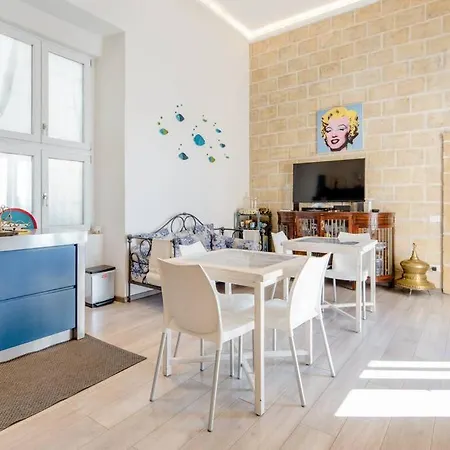 Charming House Nocleg ze śniadaniem 4*