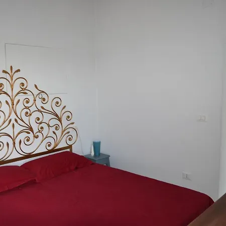 Bed & Breakfast Charming House 4*