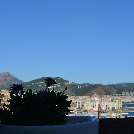 Charming House Bed & Breakfast