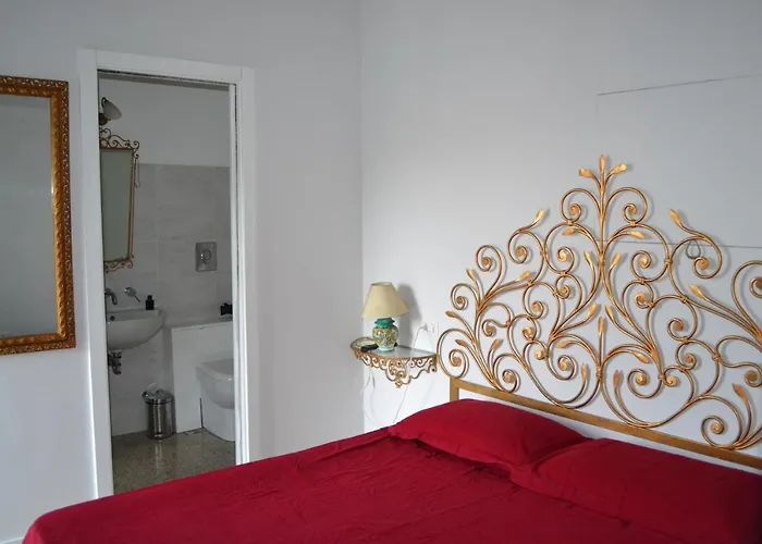Bed & Breakfast Charming House