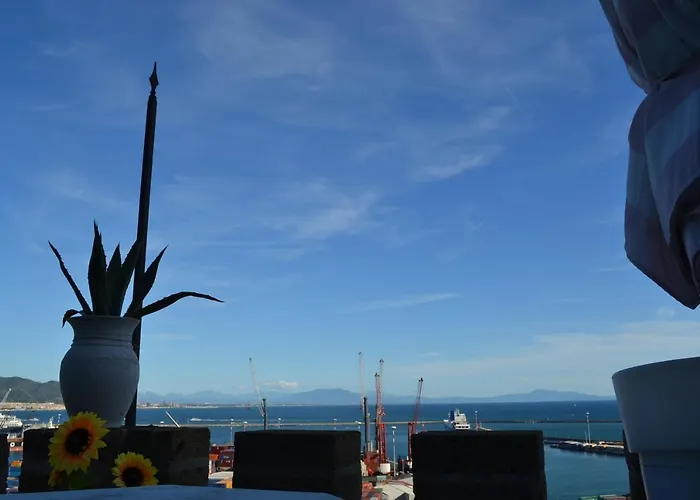 Charming House 4* Salerno