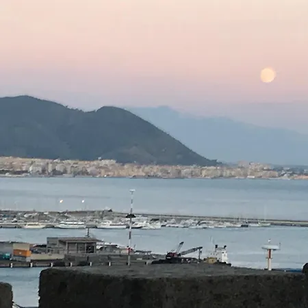 Bed and breakfast Charming House 4*