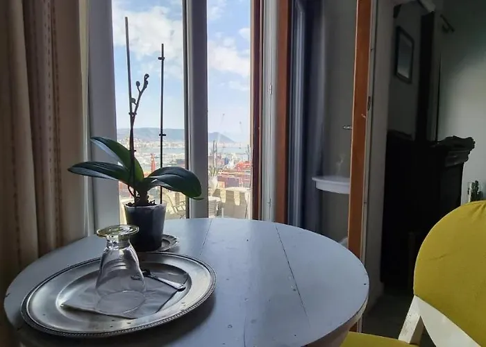 Charming House Bed and breakfast 4*