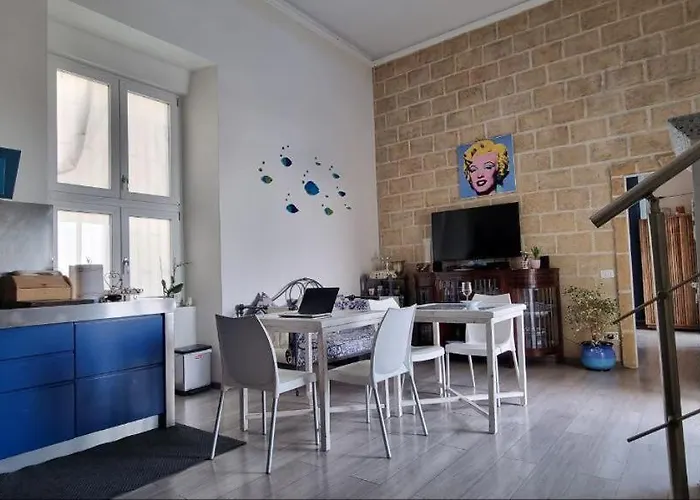 Bed & Breakfast Charming House 4*