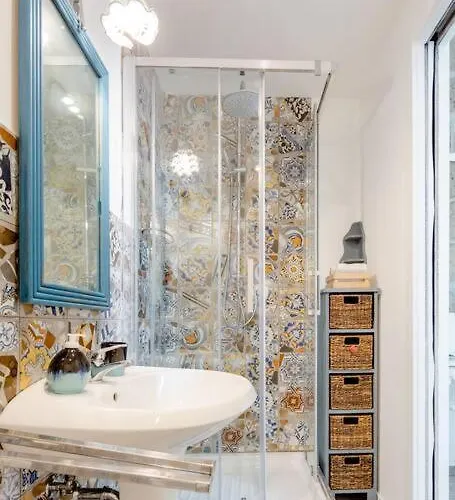 Charming House Bed and breakfast Salerno